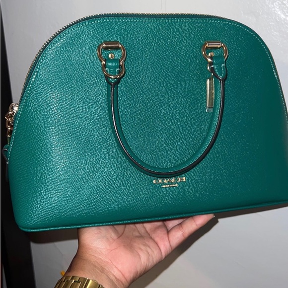 Coach Bags Lovely Hunter Green Coach Bag Also Comes With Straps For